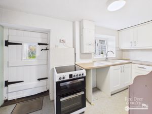 Kitchen- click for photo gallery